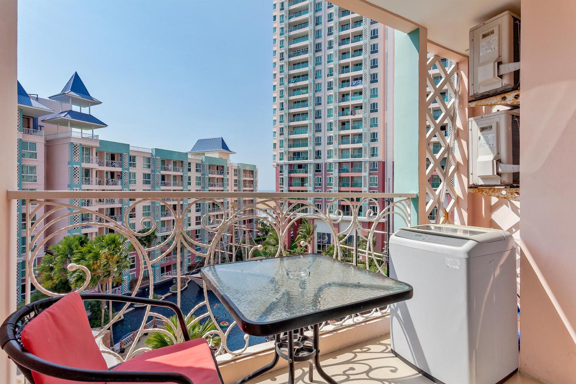 Grande Carribean L Family Stay L Pattaya L Luxury Views & Comfort Номер фото
